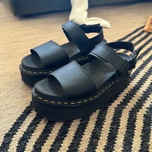 Dr. Martens Voss Quad Sandals Size 9